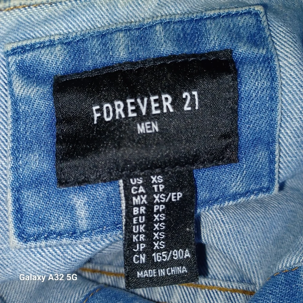 Forever 21 Men's Size XS Blue Denim Jacket Jean - Picture 2 of 11